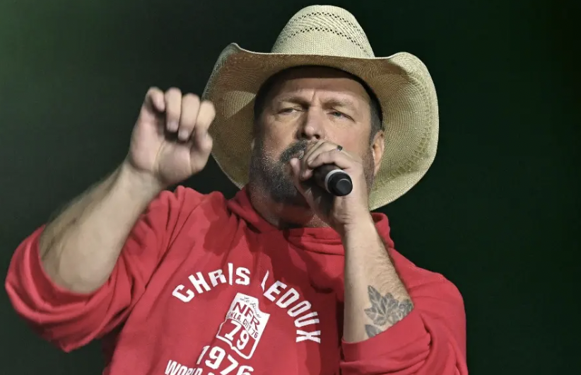 Garth Brooks was filled with emotion as he discussed the distressing experience he went through because of a legal case involving “harassment.”