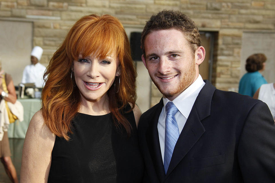 Reba McEntire became emotional as she reflected on her challenging childbirth during her 70th birthday celebration, recalling how her family almost experienced a tragic loss of two lives.